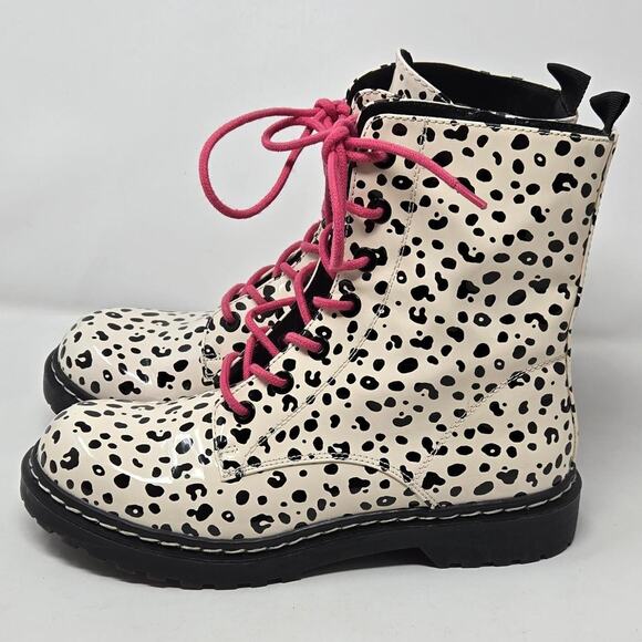 Betsey Johnson Black and white leopard print boots size 8 - Picture 6 of 8